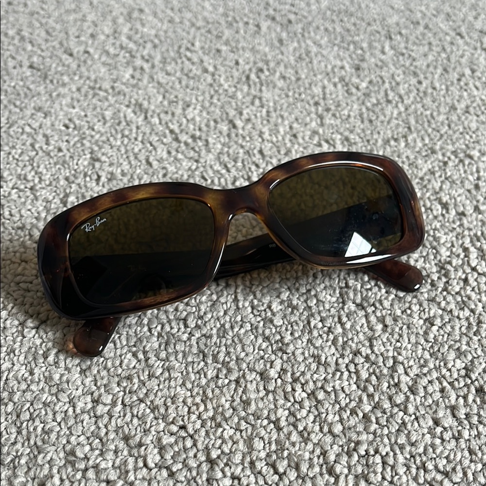 Ray-Ban Tortoise Sunglasses